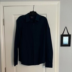 UNTUCKit Navy Long-Sleeve Button Shirt with Red Trim Label